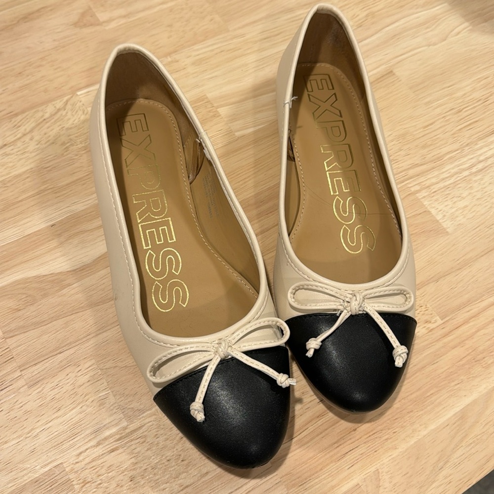 Round Toe Ballet Flats